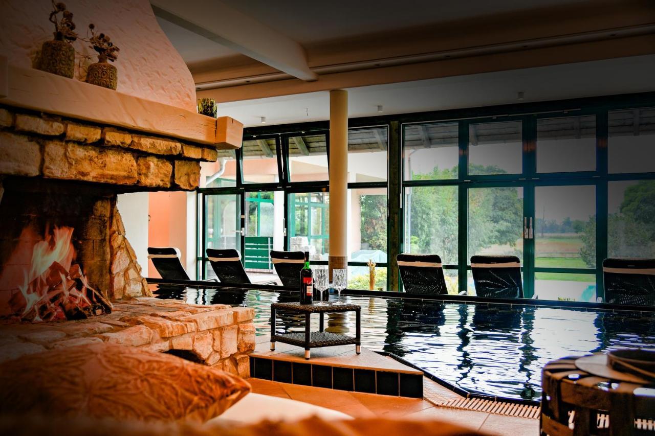 Christinenhof & Spa - Wellnesshotel Am Rande Des Spreewalds Tauer Esterno foto